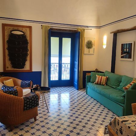 Апартаменты Casabluette A Minori - Amalfi Coast Экстерьер фото